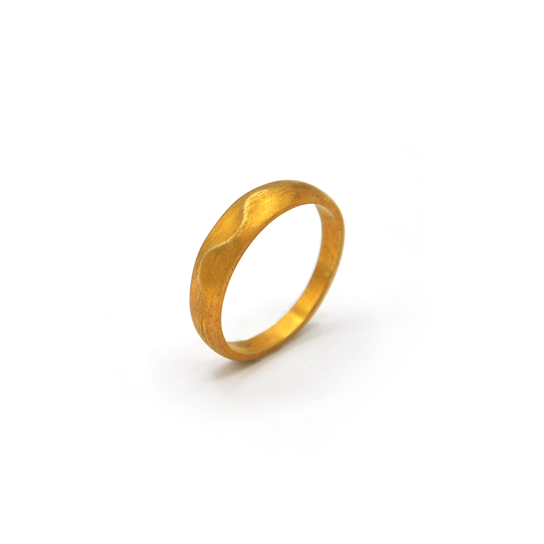 Anello_Gesto_Satinato_Oro_Giallo